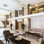 Hotel Perla Arya