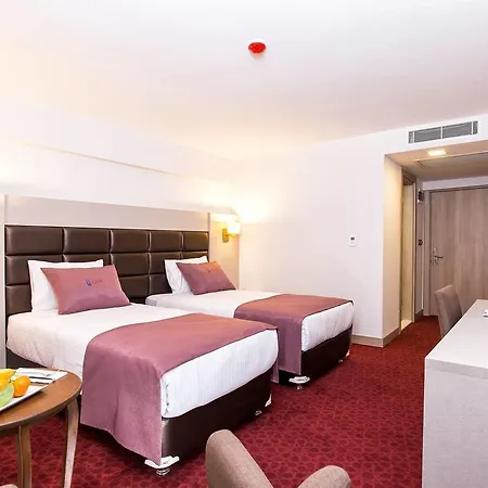 Hotel Perla Arya