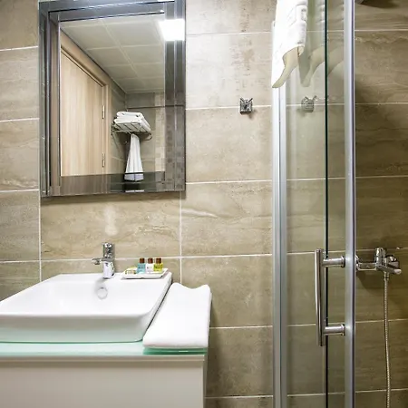 Hotel Perla Arya 4*