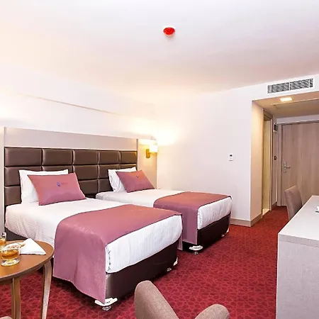 Hotel Perla Arya 4*