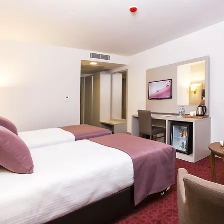 Perla Arya Hotel 2*