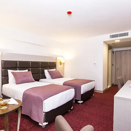 Perla Arya Hotel 2*