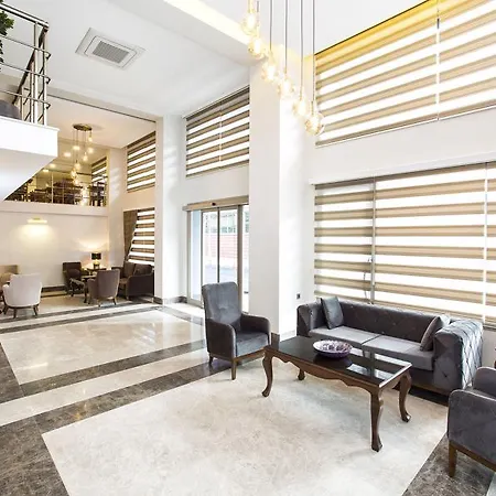 Perla Arya Hotel