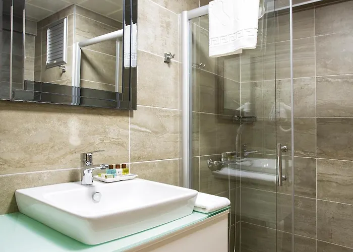 Hotel Perla Arya Esmirna